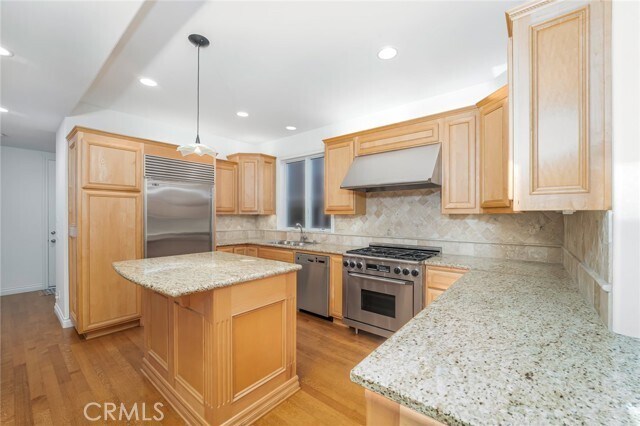 Building Photo - 119 Opal Ave