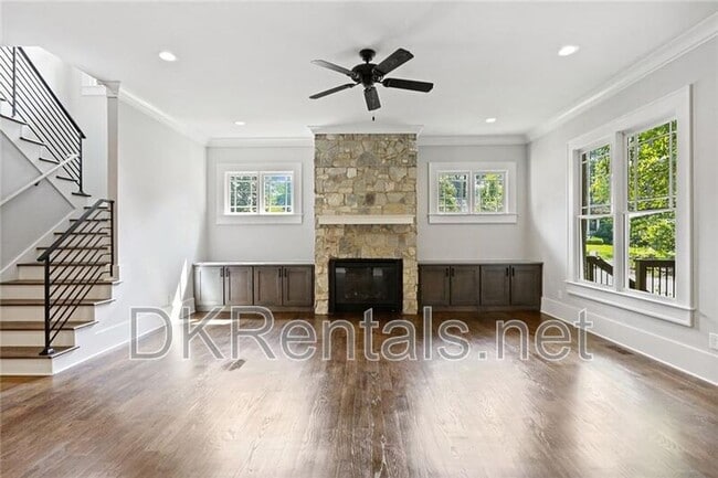 Building Photo - 2272 Abby Ln NE