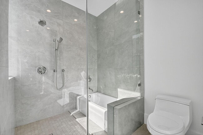 Building Photo - 204 Osceola Park Ln