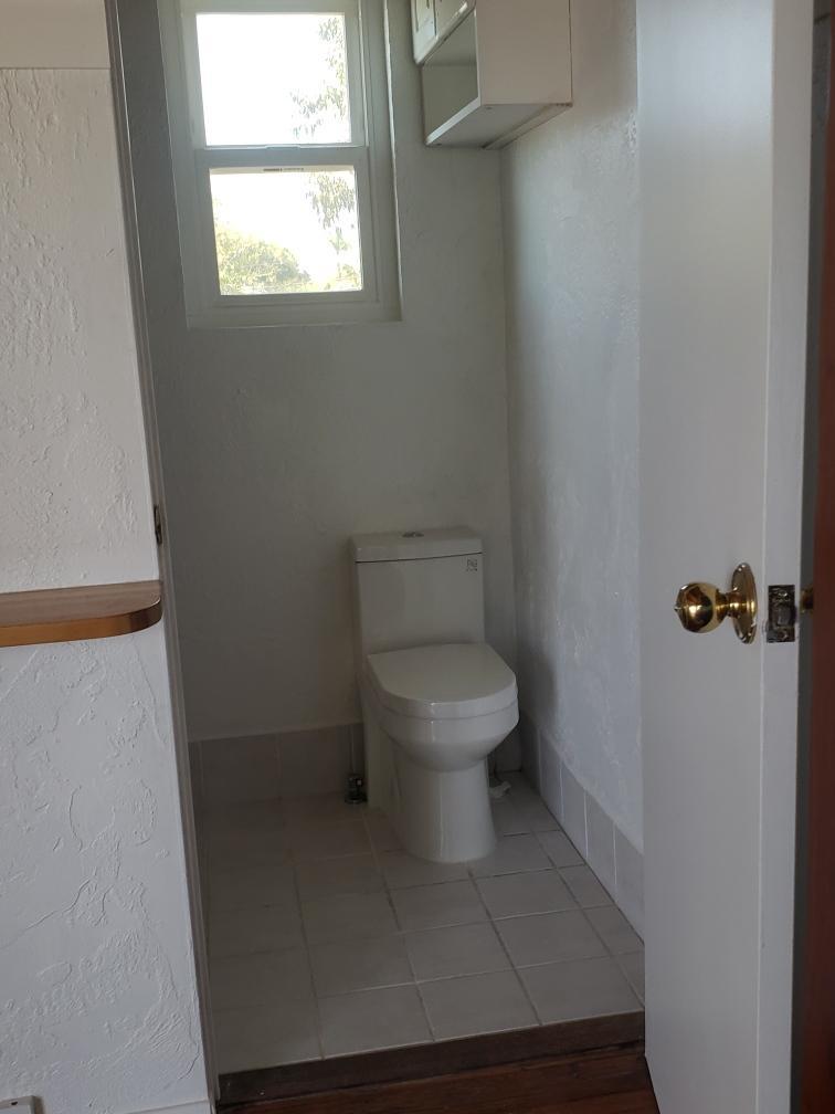 Building Photo - 1324 W 35th St