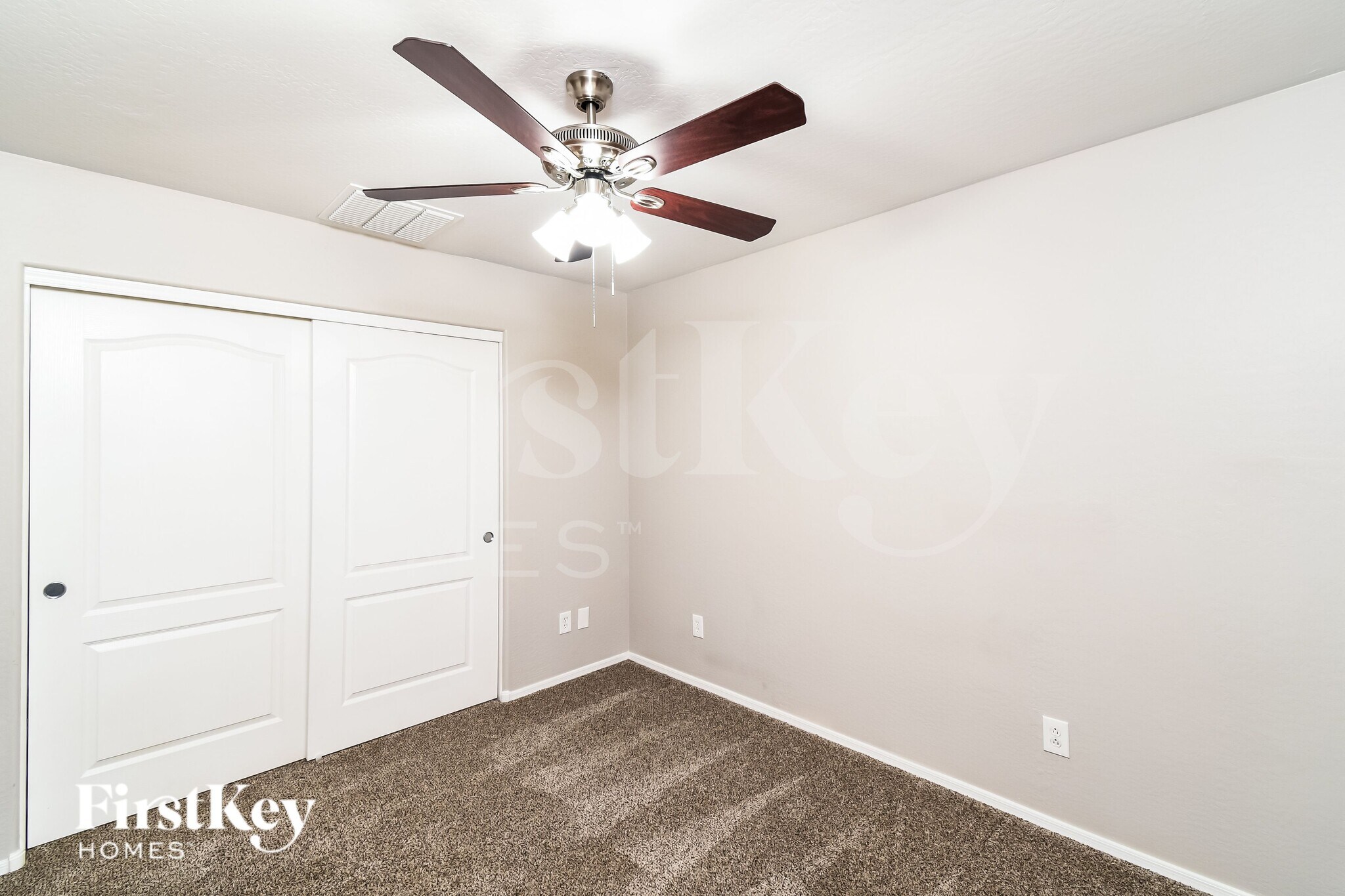 Building Photo - 3531 E Erie St