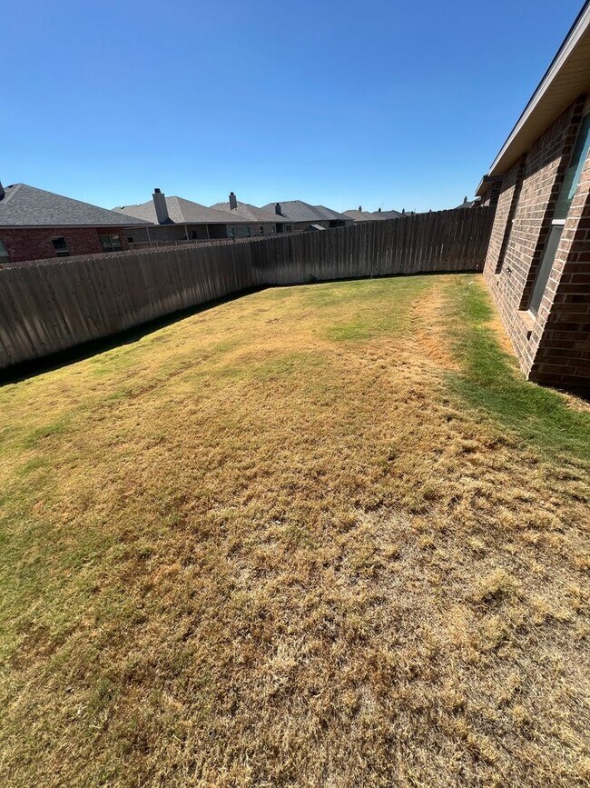 Building Photo - Lubbock Cooper ISD 3 Bedroom/2 Bathroom AVAILABLE NOW!