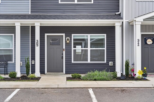 Building Photo - 309 Front Rdg Cir