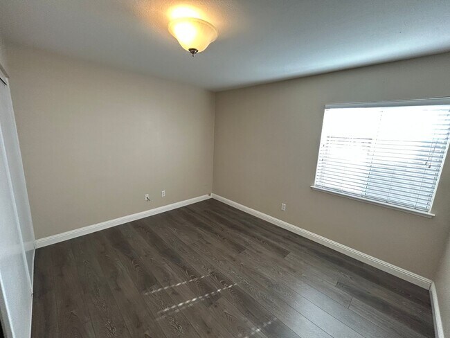 Building Photo - Beautiful Single Story 3 Bedroom, 2 Bath Antioch Home