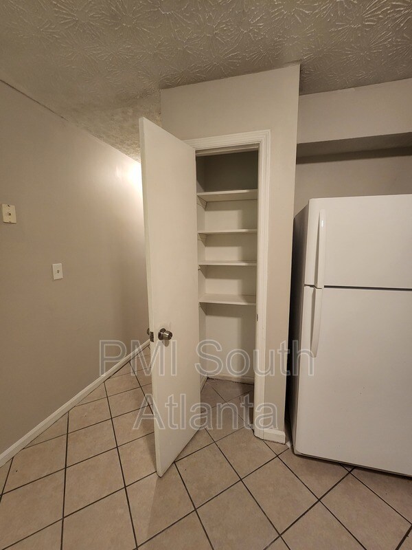 Building Photo - 107 Spring Ct