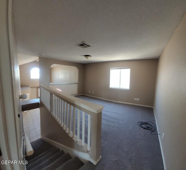 Building Photo - 3824 Tierra Zafiro Dr
