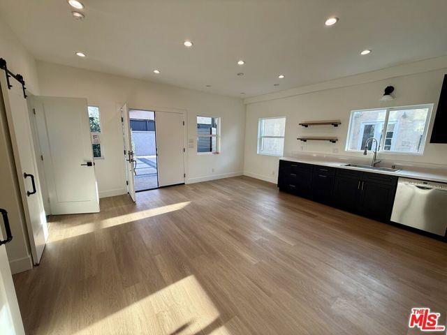 Building Photo - 2744 Veteran Ave