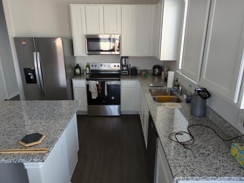 Building Photo - 2436 Dahlia Dr