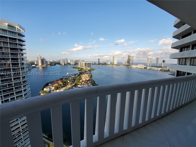 Building Photo - 3000 Island 2603 Is