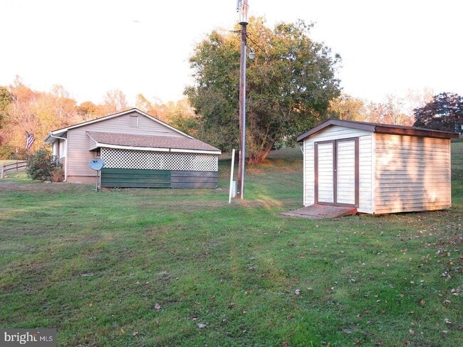 Building Photo - 6712 Breezy Dr