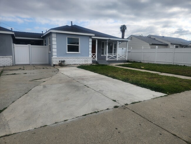 Primary Photo - 1616 254th St