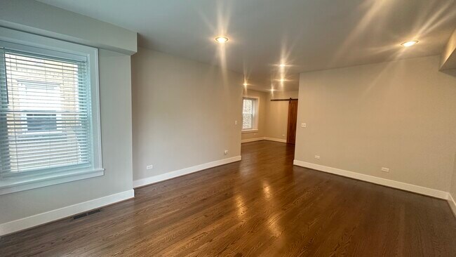 Building Photo - 5632 N St Louis Ave