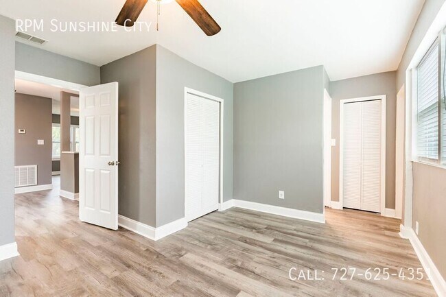 Building Photo - 2017 Ocean View Pl