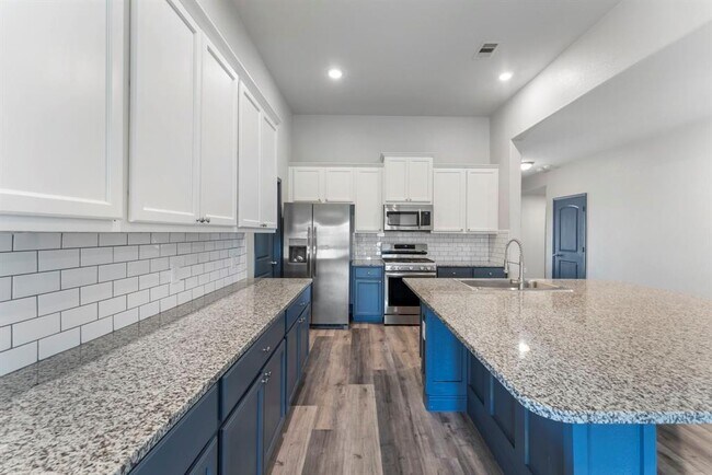 Building Photo - 24331 Ravenna Landing Loop