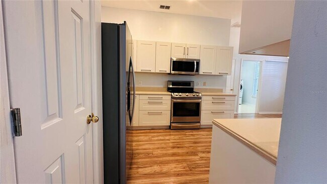Building Photo - 622 Wisteria Ln