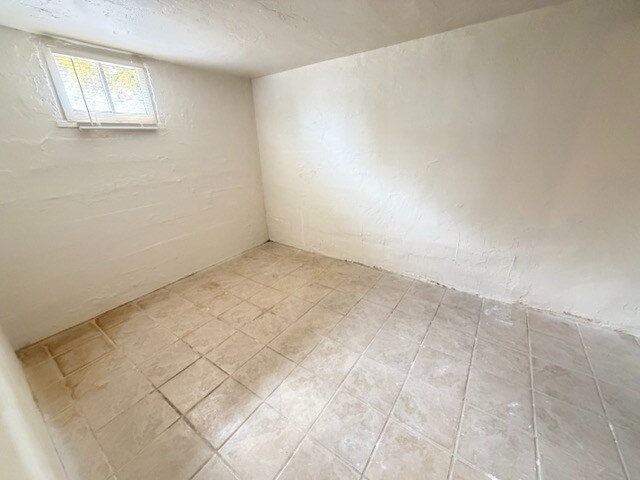 Building Photo - 840 Martin St