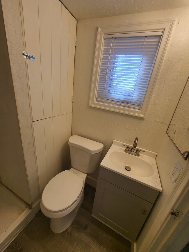 Building Photo - HAR0204-208-205 1/2>**