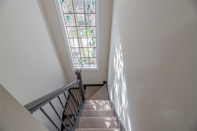 Building Photo - 3123 Baywood Park Dr