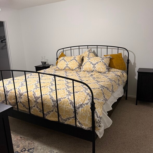 Building Photo - 3640 59th Ave W