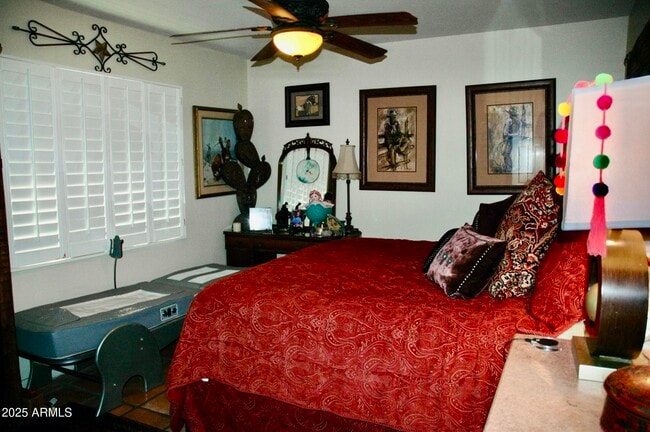 Building Photo - 6108 E Morning Vista Ln