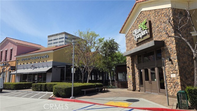 Building Photo - 171 E City Pl Dr