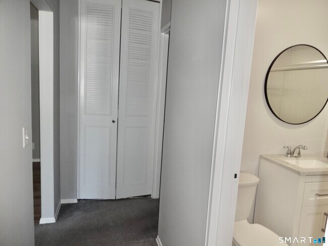 Building Photo - 245 Unquowa Rd