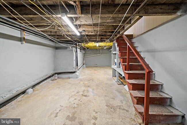 Building Photo - 2021 S Garnet St