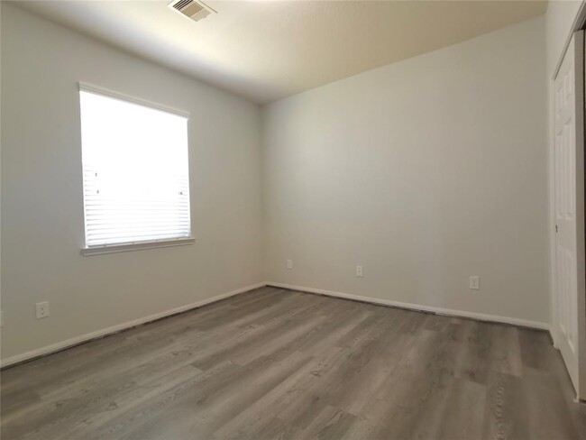 Building Photo - 3931 Medici Ct