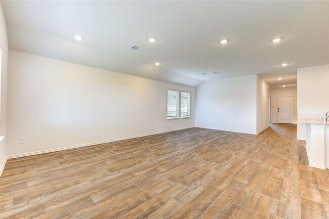 Building Photo - 30507 Carter Cv