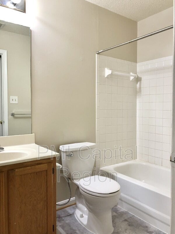 Building Photo - 2812 Clear Shot Dr