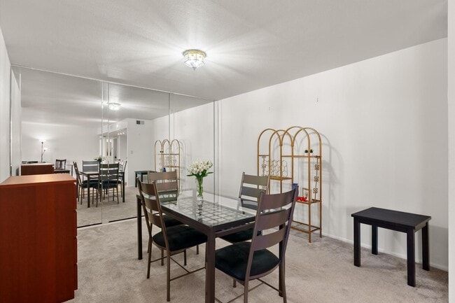 Building Photo - 7910 E Camelback Rd