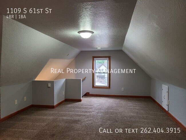 Building Photo - 1109 S 61st St