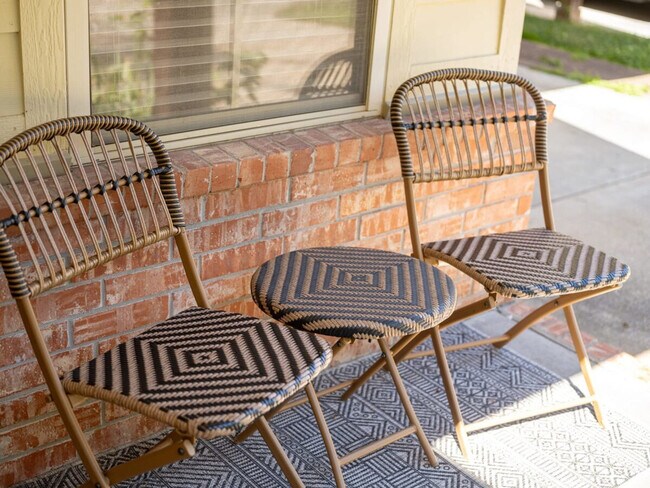 Building Photo - 4181 N Rolling Meadows Dr