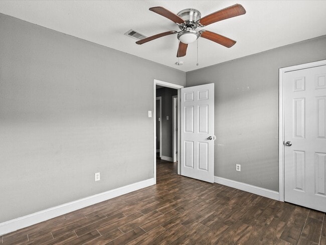 Building Photo - 2512 Jackson