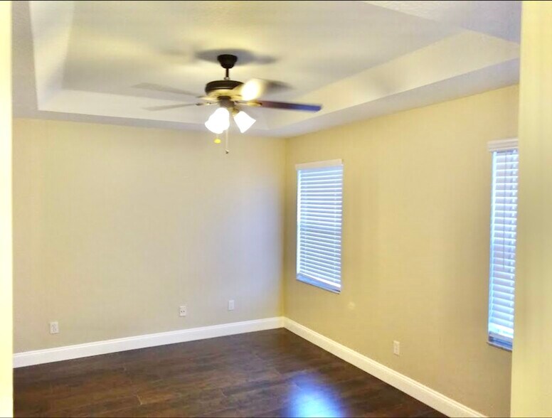 Building Photo - 12836 Woodmill Dr