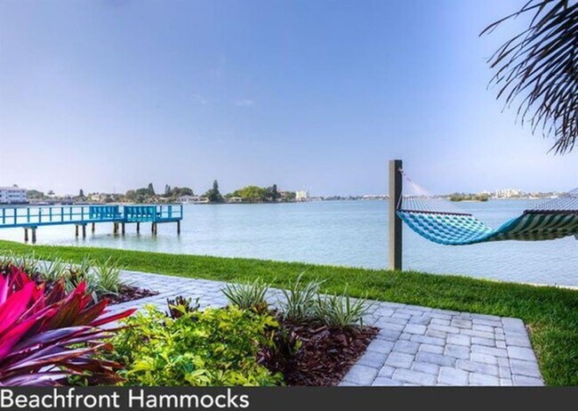 Building Photo - 1824 Shore Dr S