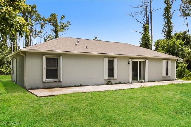Building Photo - 3082 Sikeston Ave
