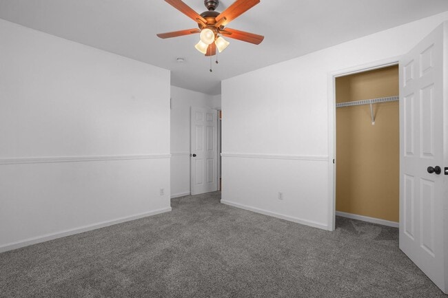 Building Photo - Spacious 4-Bedroom Home Near STL Airport i...
