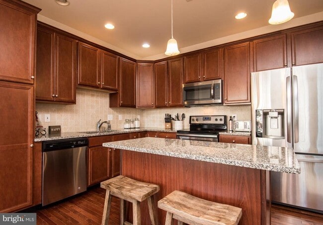 Building Photo - 203 Misty Pond Terrace