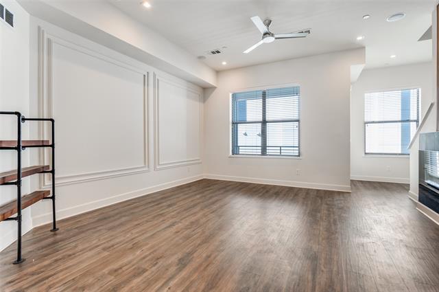 Building Photo - 1813 Park Ave