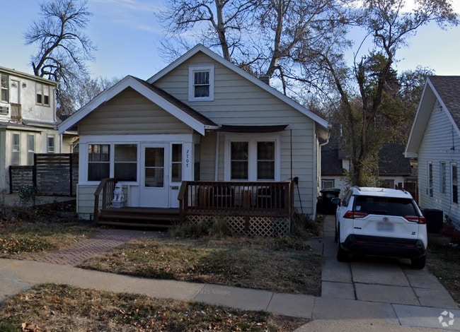 Building Photo - 2707 N 60th St