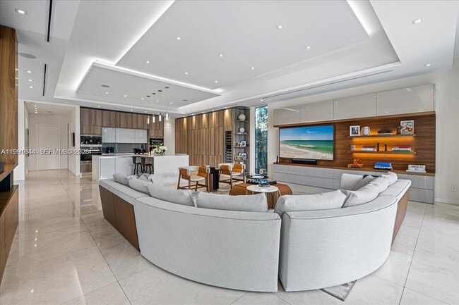 Building Photo - 3465 Meridian Ave