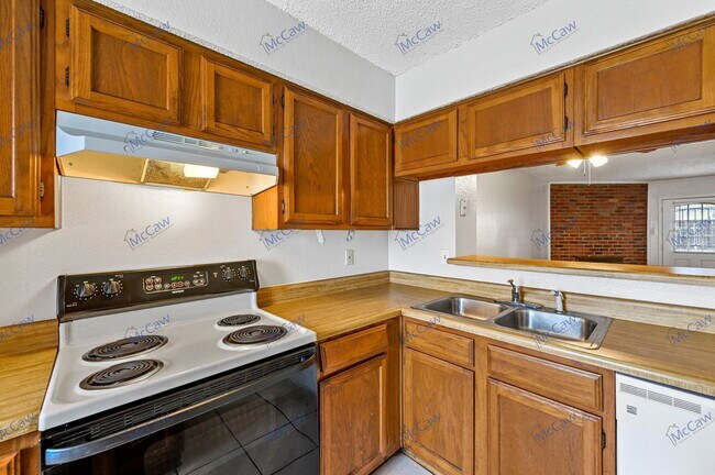 Building Photo - 9463 Olde Towne Row