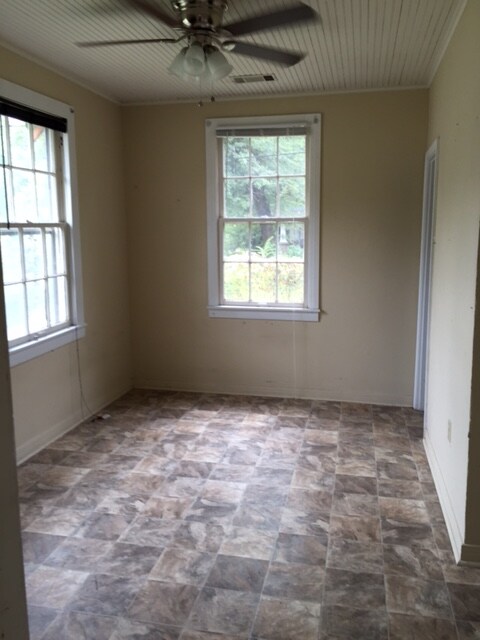 Building Photo - 1415 Sycamore St