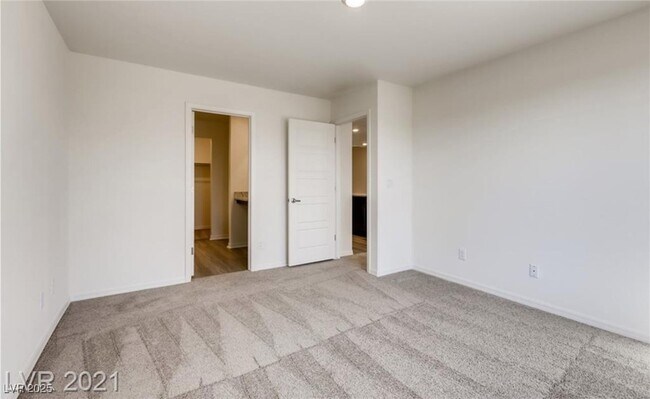Building Photo - 610 Abrazar Ave