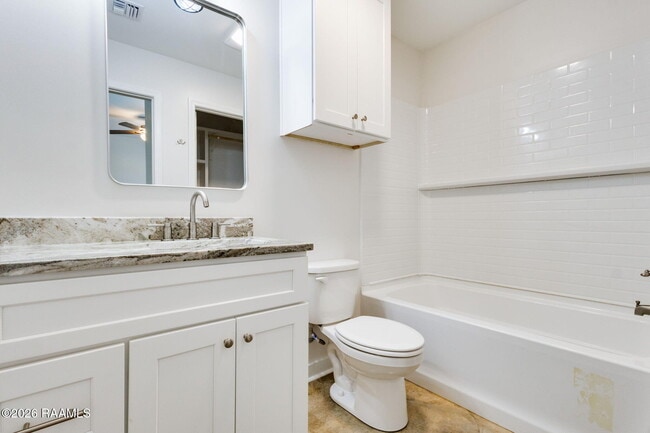 Building Photo - 204 Romero St