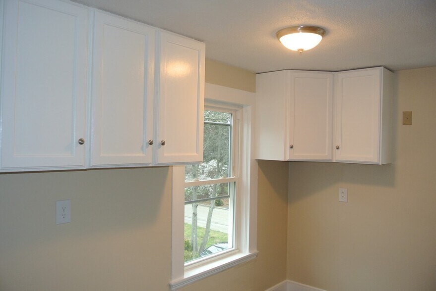 Building Photo - 68 High St