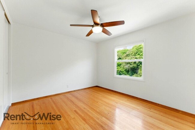 Building Photo - 61 Marview Way