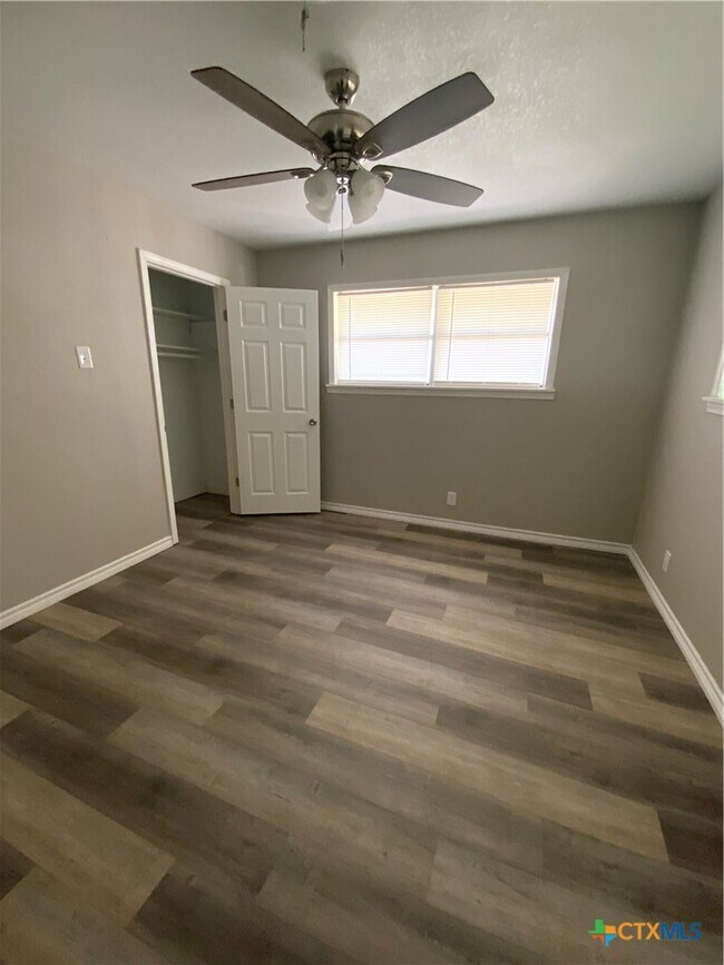 Building Photo - 2016 S 11th St