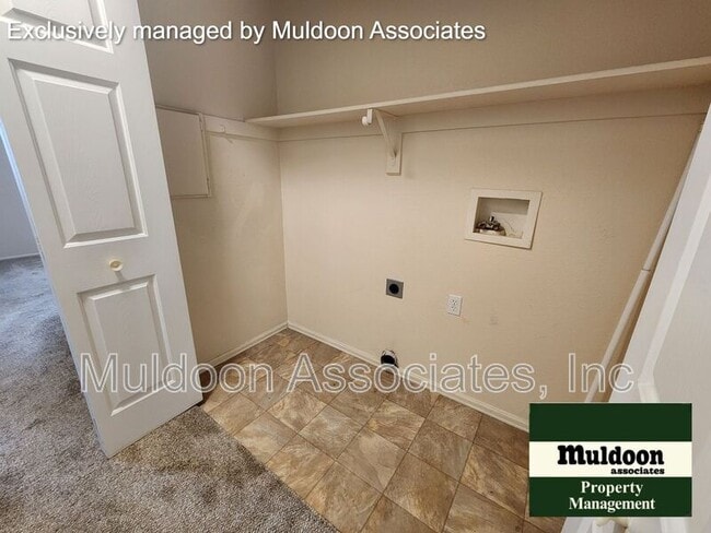 Building Photo - 955 S Kyle Ln